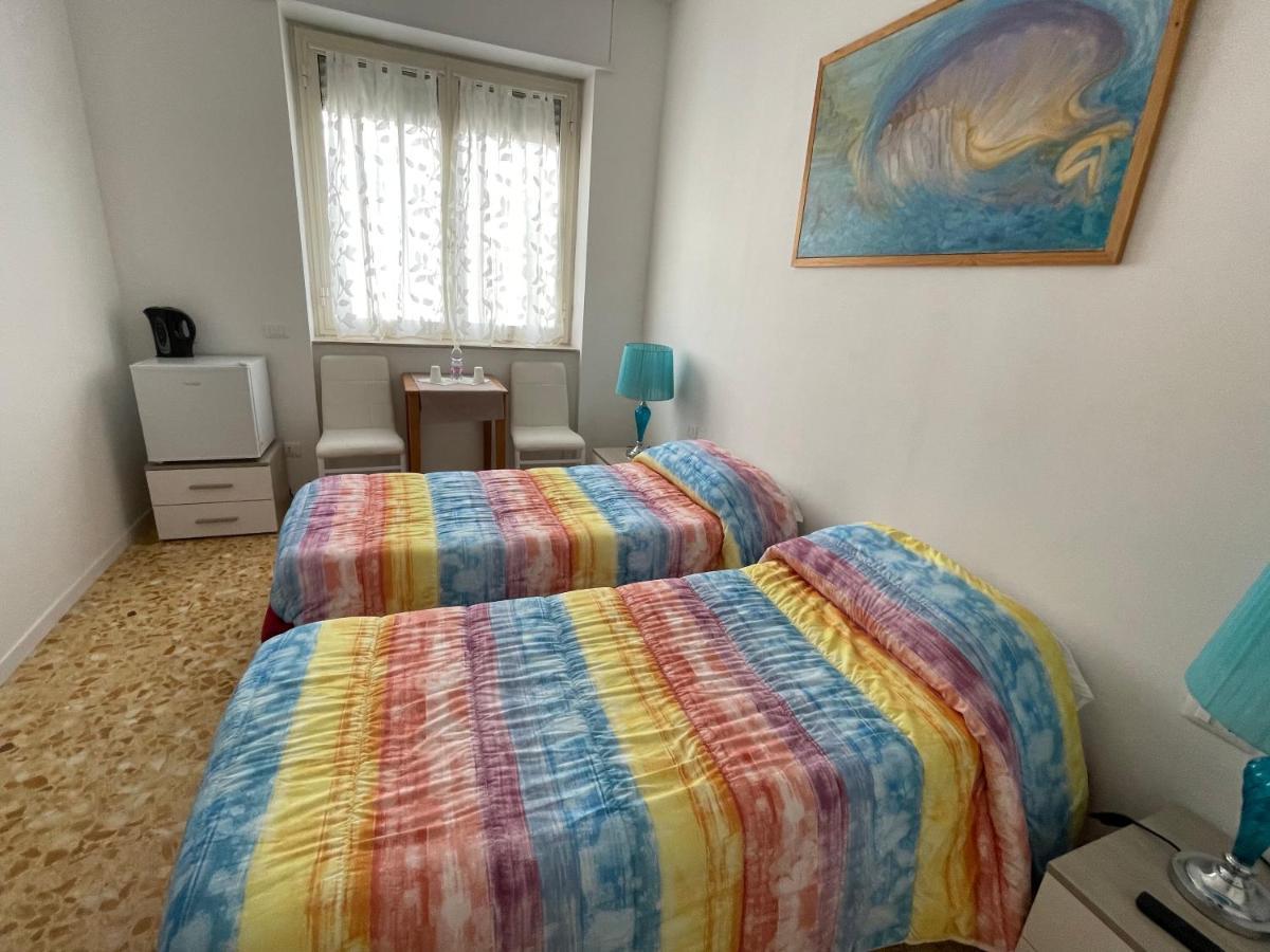 Joys House Panzió Bergamo Kültér fotó